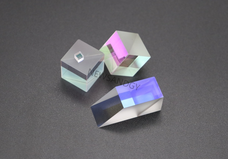 Polarizing Beam Splitter (PBS / PBC) Polarizers