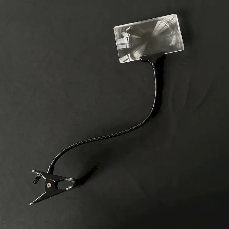 Live Streaming Magnifier - Phone Clip Magnifier (7-inch) Optical Lenses