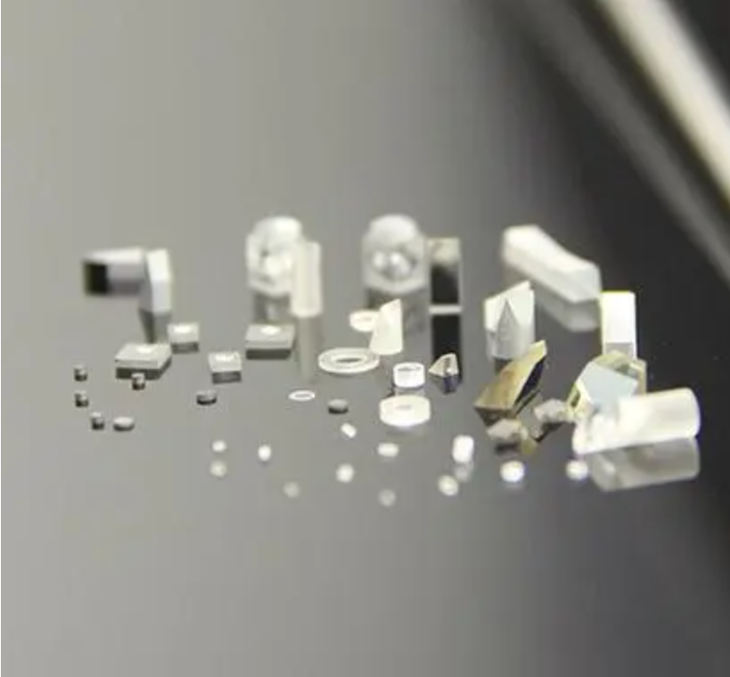 Ultra-Micro Prism Prisms