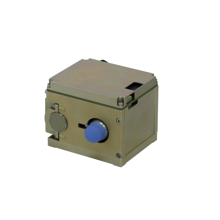 Small Medium Wave Refrigerator Thermal Imager SWAP Infrared Imaging