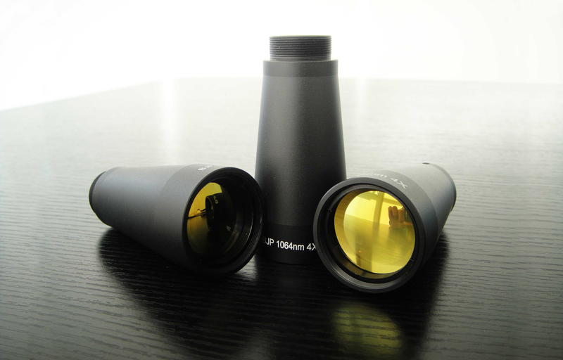 The amplifier mirror Beam Expander