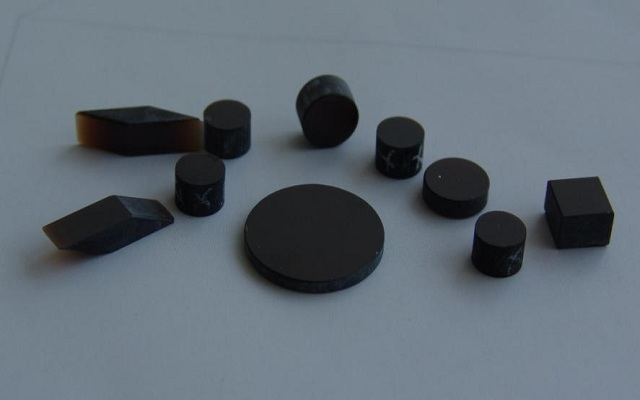 Cr4+:YAG Laser Crystals