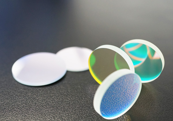 All-Dielectric Mirror Optical Mirrors