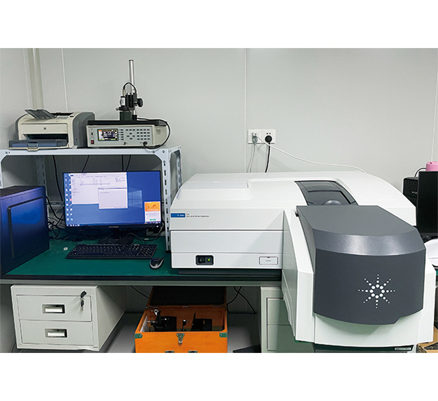 Agilent Cary 7000 Spectrometers